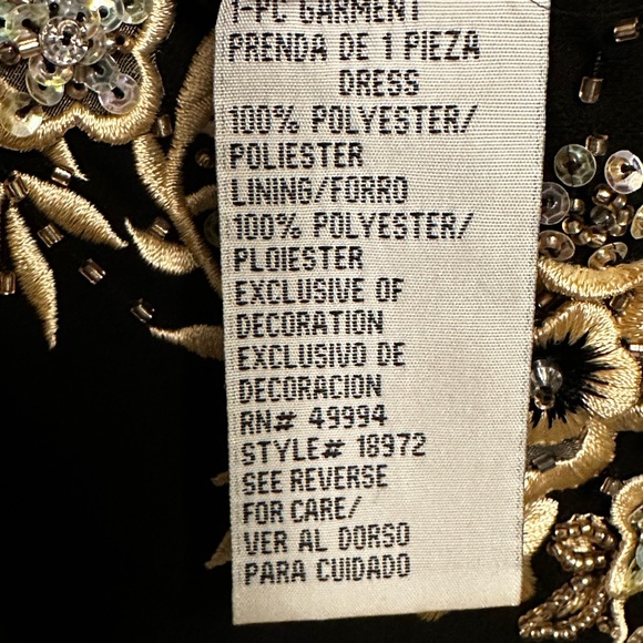 Gorgeous sleeveless black dress with gold accents and beadwork - Picture 5 of 6